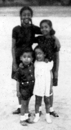 Me with Karabi, Amit and cousin Urbashi Dasgupta
